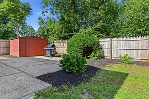 69 Valentine Ave, Huntington, NY 11743 - Photo 18
