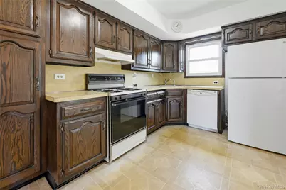 69 Valentine Avenue, Huntington, NY 11743 - Photo 8