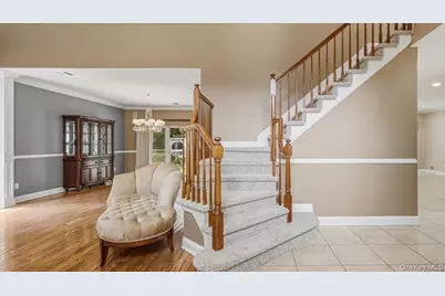 16 English Ivy Lane, Lake Grove, NY 11755 - Photo 4