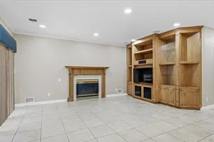 16 English Ivy Ln, Lake Grove, NY 11755 - Photo 14