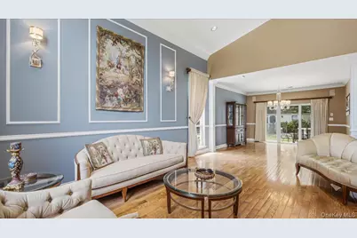 16 English Ivy Lane, Lake Grove, NY 11755 - Photo 6