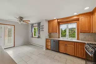 39 Raker Rd, Poughkeepsie, NY 12603 - Photo 12
