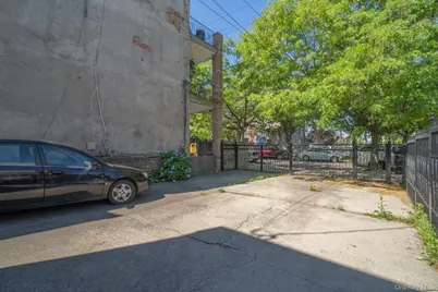 2823 W 37th Street, Brooklyn, NY 11224 - Photo 16