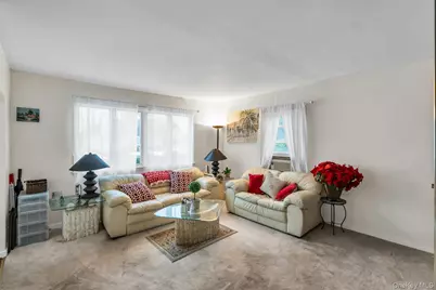 112 Foster Boulevard, Babylon, NY 11702 - Photo 4