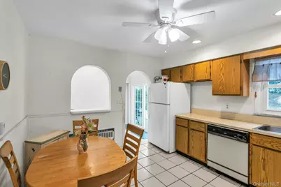 112 Foster Boulevard, Babylon, NY 11702 - Photo 10