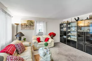 112 Foster Blvd, Babylon, NY 11702 - Photo 2