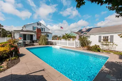 53 Mowbray Avenue, Bay Shore, NY 11706 - Photo 20