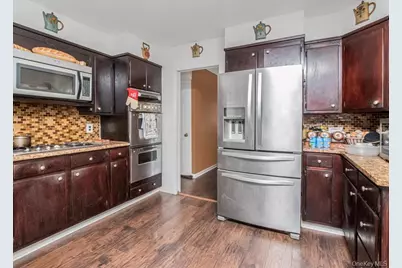 65 Sunset Drive, Yonkers, NY 10704 - Photo 8