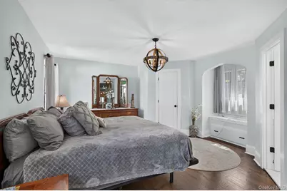 17 Hollywood Court, Rockville Centre, NY 11570 - Photo 32