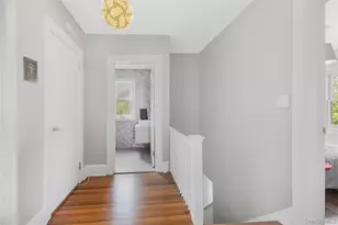 10 Ashton Rd, Yonkers, NY 10705 - Photo 18