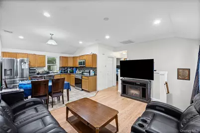 64 Arpage Drive E, Shirley, NY 11967 - Photo 26