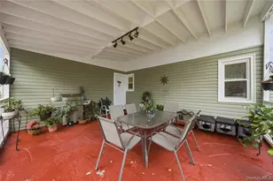 39 Church St, Central Islip, NY 11722 - Photo 22
