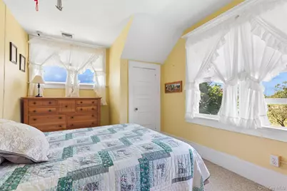 10415 Oregon Road, Cutchogue, NY 11935 - Photo 20