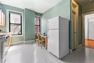 880 W 181st St, New York, NY 10033 - Photo 6