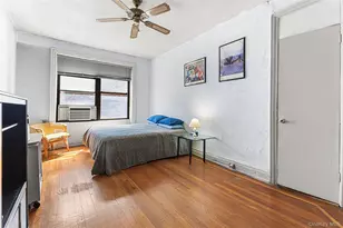 880 W 181st St, New York, NY 10033 - Photo 2