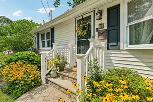 75 Hale Rd, North Babylon, NY 11703 - Photo 4