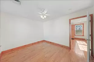 75 Albany St, Poughkeepsie, NY 12601 - Photo 18
