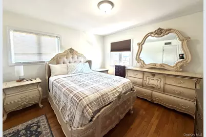 906 Park Court, Woodmere, NY 11581 - Photo 8