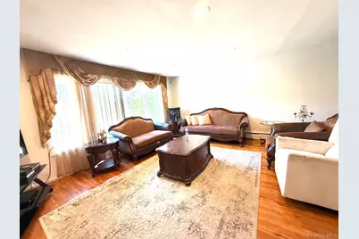 906 Park Court, Woodmere, NY 11581 - Photo 2