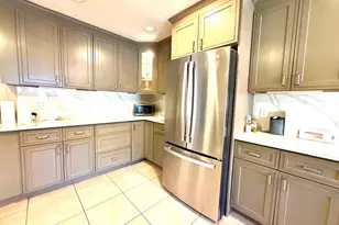 906 Park Ct, Woodmere, NY 11581 - Photo 4