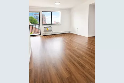 13675 37th Avenue #3H, Flushing, NY 11354 - Photo 2