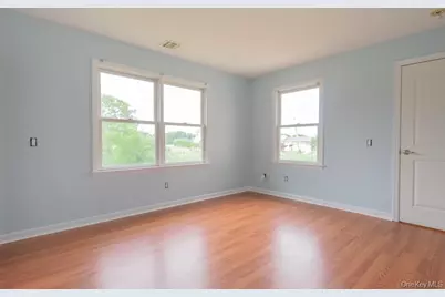 300 S Snedecor Avenue, Bayport, NY 11705 - Photo 24