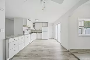 9 Carson Ln, Medford, NY 11763 - Photo 12