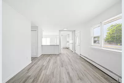 9 Carson Lane, Medford, NY 11763 - Photo 10