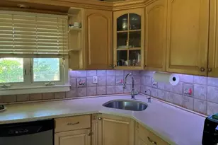 169 W 21st St, Huntington Station, NY 11746 - Photo 10