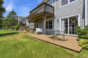 43 Lakebridge Dr S, Kings Park, NY 11754 - Photo 28