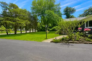 88 Westfield Rd, Coram, NY 11727 - Photo 2