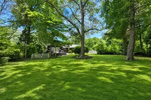 88 Westfield Rd, Coram, NY 11727 - Photo 16