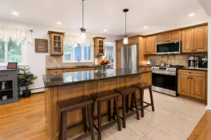 88 Westfield Rd, Coram, NY 11727 - Photo 4