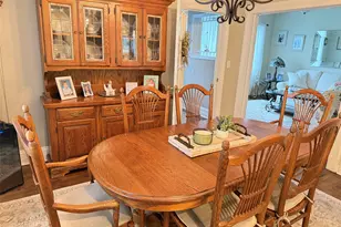 28 Pine St, Sayville, NY 11782 - Photo 4