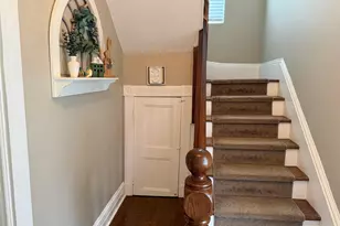 28 Pine St, Sayville, NY 11782 - Photo 18
