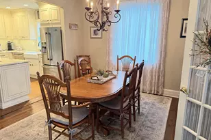 28 Pine St, Sayville, NY 11782 - Photo 6