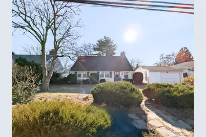 806 Oliver Avenue #1 Floor, Westbury, NY 11590 - Photo 2