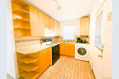 806 Oliver Avenue #1 Floor, Westbury, NY 11590 - Photo 12