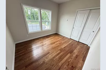 8 Gail Grace Court, Copiague, NY 11726 - Photo 20