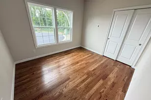 8 Gail Grace Ct, Copiague, NY 11726 - Photo 20