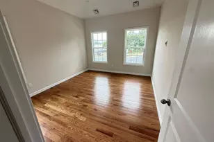 8 Gail Grace Ct, Copiague, NY 11726 - Photo 14