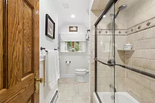 84 Luquer Rd, Manhasset, NY 11030 - Photo 14