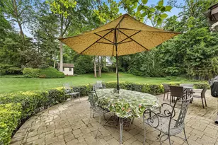 84 Luquer Rd, Manhasset, NY 11030 - Photo 22