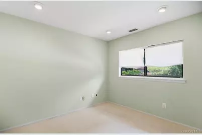 97 Northgate Circle, Melville, NY 11747 - Photo 20