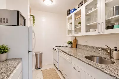 125 Beach 124 #6F, Rockaway Beach, NY 11694 - Photo 10