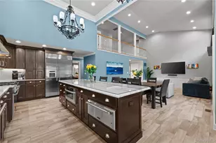 40 Coves Run, Syosset, NY 11791 - Photo 16
