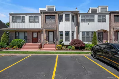 14 Vanderbilt Way #14, Valley Stream, NY 11581 - Photo 1