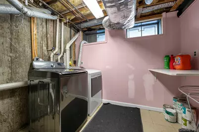 14 Vanderbilt Way #14, Valley Stream, NY 11581 - Photo 14