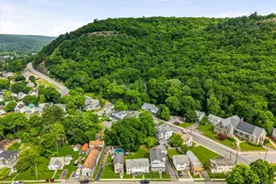15 Delaware St, Port Jervis, NY 12771 - Photo 36