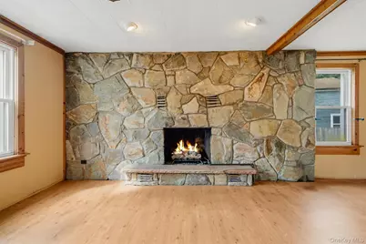 15 Delaware Street, Port Jervis, NY 12771 - Photo 4